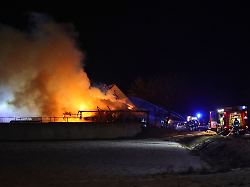 Bayern: Scheune brennt vollständig nieder