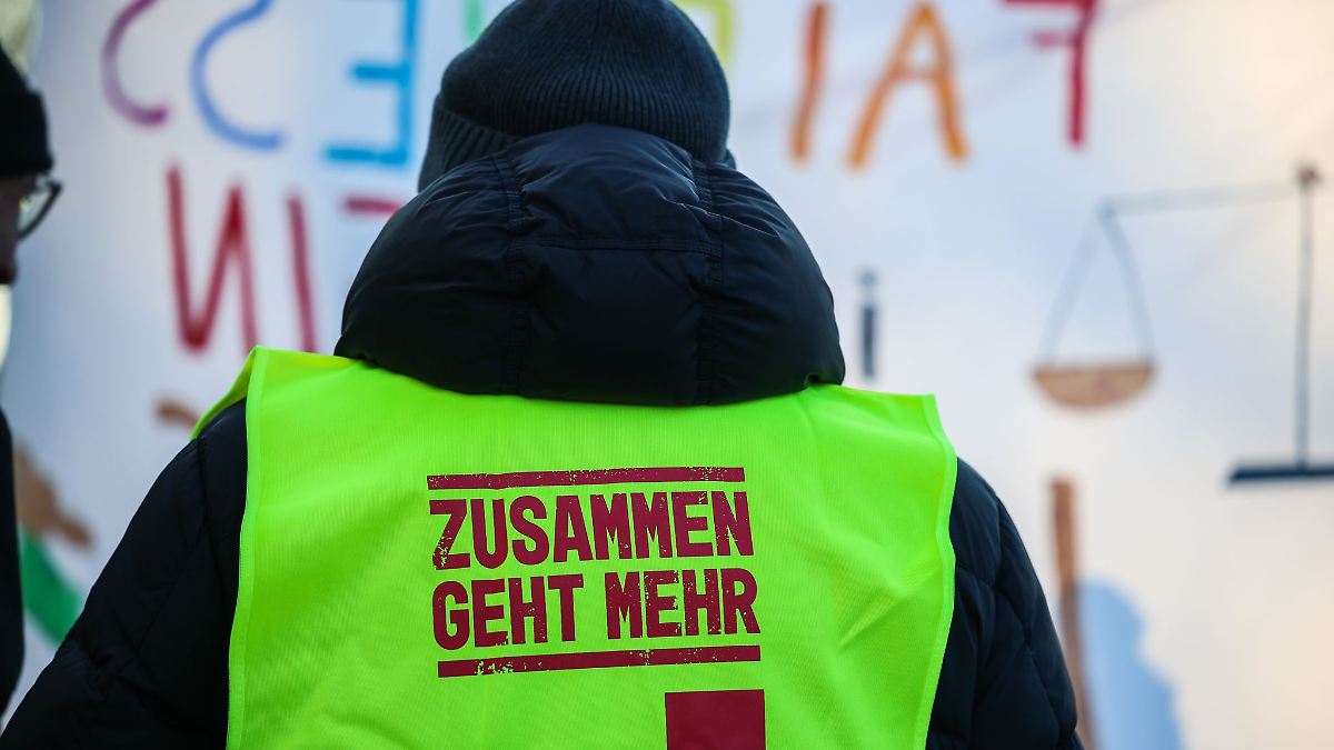 Wieder Warnstreiks an Schulen und Uni-Kliniken