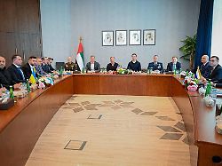 Gespräche in Abu Dhabi zu Ende: Selenskyj fordert "schnellere Ergebnisse" von Verhandlungen