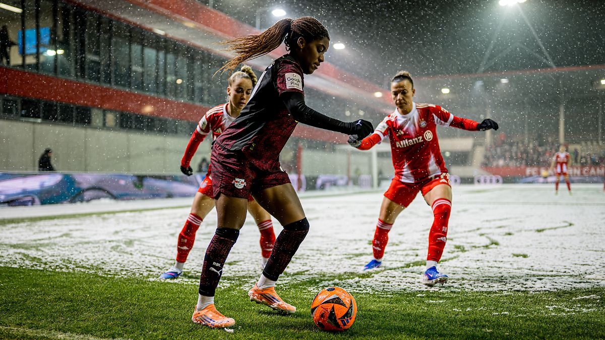 Frauen-Klubs-gr-nden-selbst-GmbH-Nun-also-doch-Bundesliga-entscheidet-sich-gegen-den-DFB