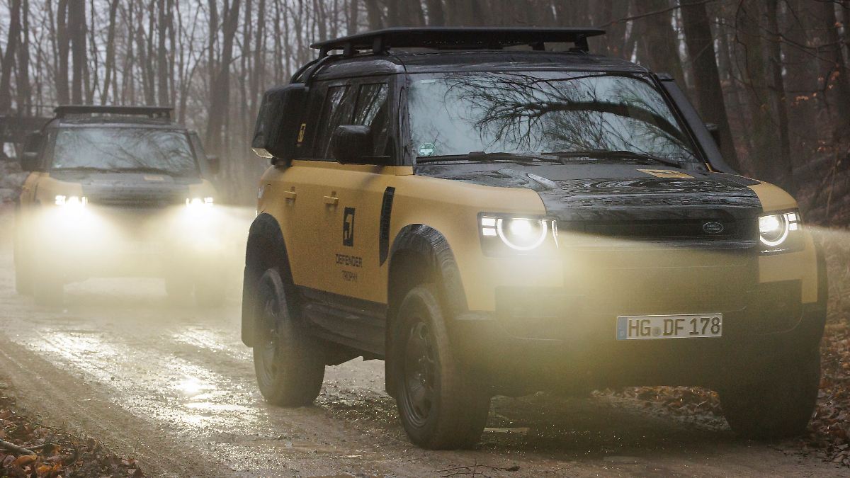 F-r-Stock-und-Stein-gemacht-Unterwegs-mit-dem-Defender-Trophy-Edition-durch-nichts-aufzuhalten