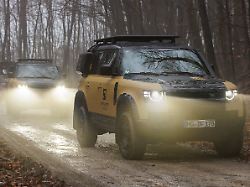 Für Stock und Stein gemacht: Unterwegs mit dem Defender Trophy Edition - durch nichts aufzuhalten
