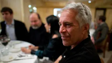 2025-12-18T190901Z_522047500_RC25JIA1QBQ4_RTRMADP_3_USA-TRUMP-EPSTEIN-FILES