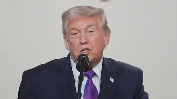 2026-02-06T010848Z_1674351865_RC2ZFJAW83V7_RTRMADP_3_USA-TRUMP
