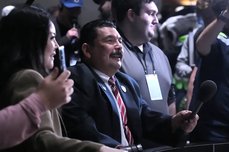 NFL-American-Football-Herren-USA-Super-Bowl-LX-Opening-Night-Feb-2-2026-San-Jose-CA-USA-Guillermo-Rodriguez-attends-Opening-Night-for-Super-Bowl-LX-at-San-Jose-Convention-Center