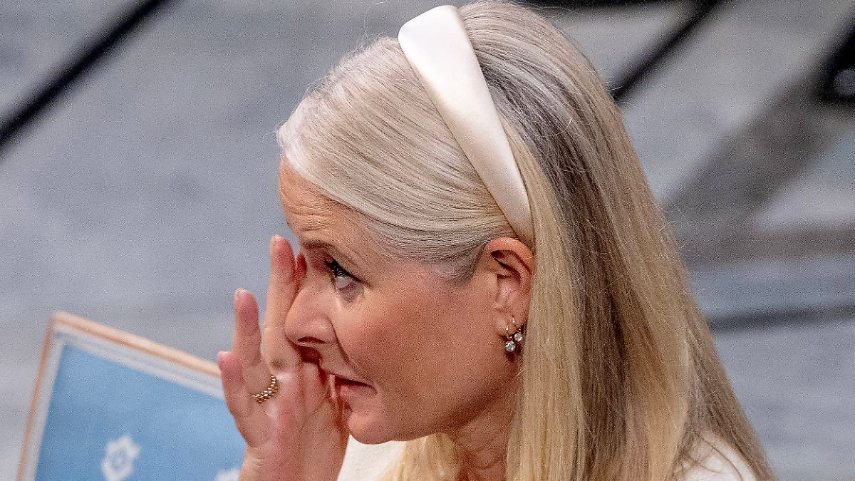 Frivoler-Ton-in-Epstein-Mails-Kronprinzessin-Mette-Marit-bittet-K-nig-um-Verzeihung