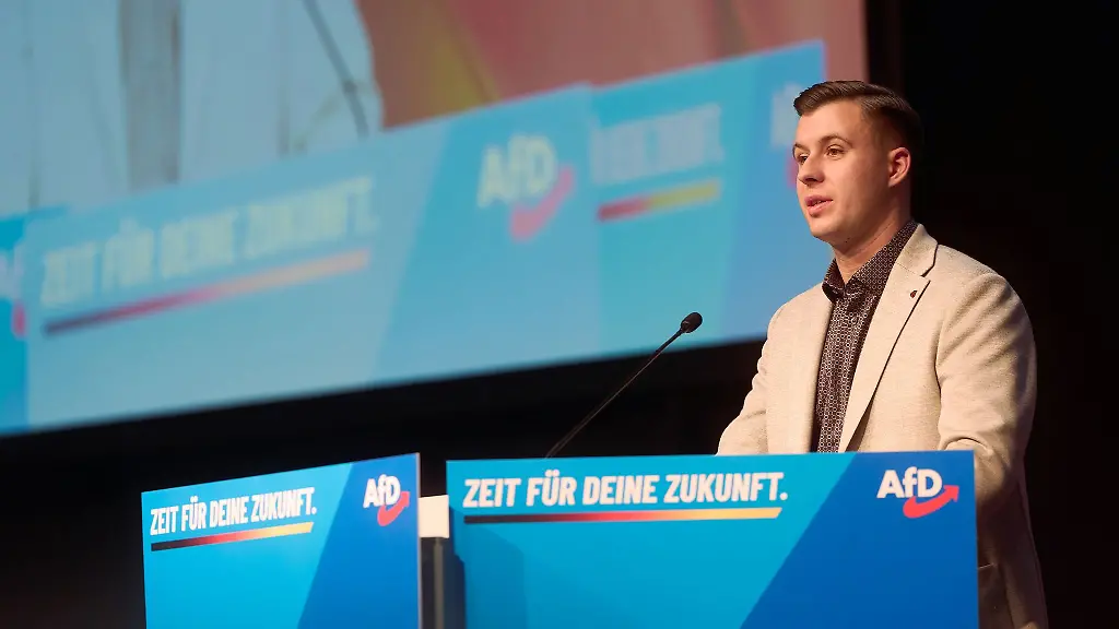 Der-Vorsitzende-der-AfD-Jugendorganisation-Generation-Deutschland-Jean-Pascal-Hohm-ist-zu-Gast-bei-der-Gruendung-des-Landesverbands-Brandenburg
