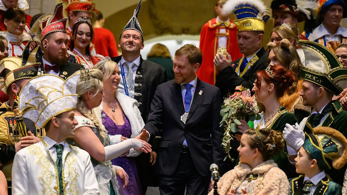 Sachsens Jecken starten optimistisch in den Straßenkarneval