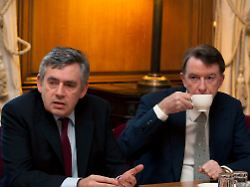 Freundschaft zu Epstein : Ex-Premier Brown sieht bei Mandelson "Verrat am Land"