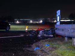 Nordrhein-Westfalen: Tödlicher Unfall auf der A2