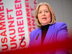 Technologie als Nonplusultra: SPD-Chefin Bas: Tech-Milliardäre wollen unsere Demokratie beseitigen