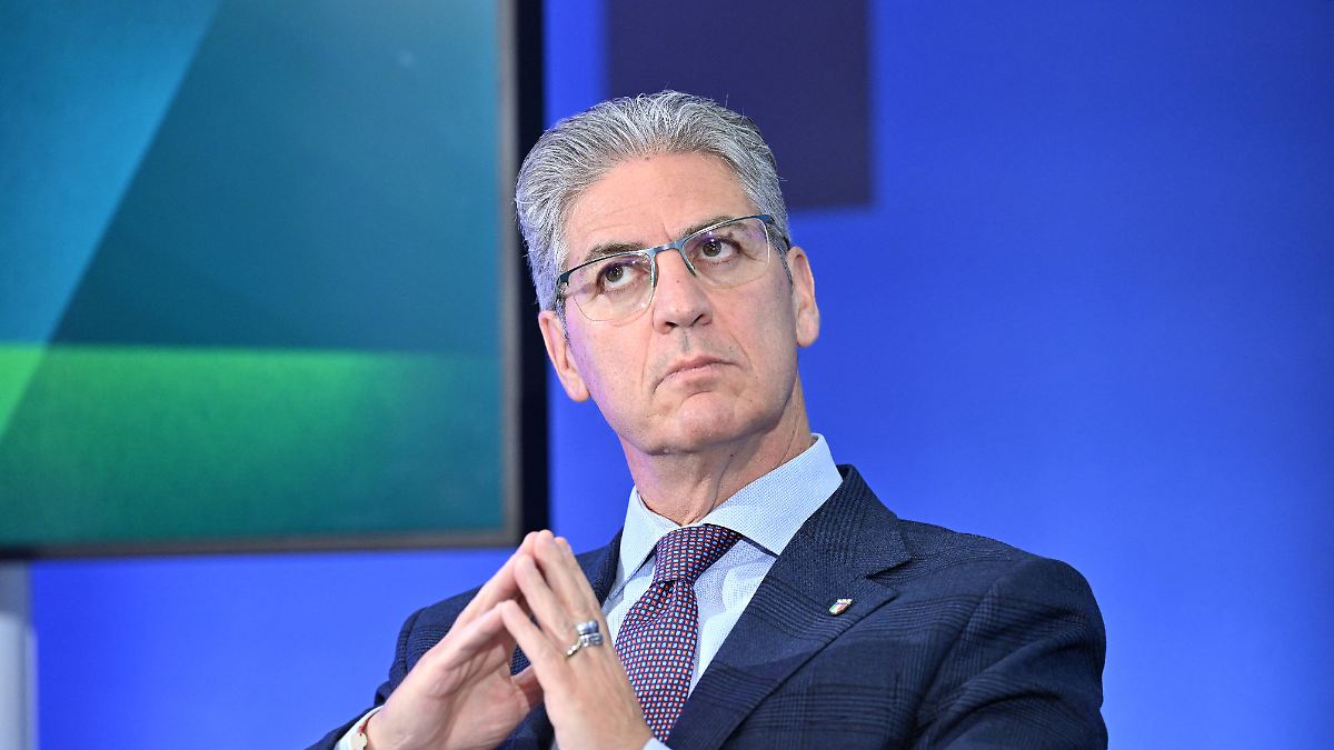 -Gold-f-r-Schlampigkeit-Kommentator-blamiert-sich-bei-Er-ffnungsfeier