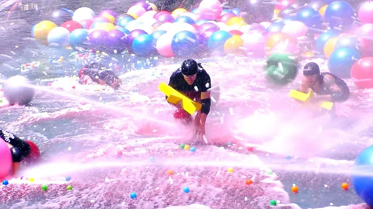 ACHTUNG-SPERRFRIST-FUeR-ALLE-MEDIEN-BIS-ZUM-SHOWENDE-SAMSTAG-07-FEBRUAR-2026-22-30-UHR-Patrick-Romer-l-und-Gil-Ofarim-in-der-Dschungelpruefung-Creek-der-Sterne-Die-Verwendung-des-sendungsbezogenen-Materials-ist-nur-mit-dem-Hinweis-und-Verlinkung-auf-RTL-gestattet