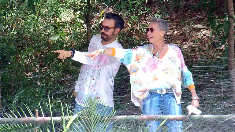 ACHTUNG-SPERRFRIST-FUeR-ALLE-MEDIEN-BIS-ZUM-SHOWENDE-SAMSTAG-07-FEBRUAR-2026-22-30-UHR-Sonja-Zietlow-und-Jan-Koeppen-kommentieren-die-Dschungelpruefung-Creek-der-Sterne-Die-Verwendung-des-sendungsbezogenen-Materials-ist-nur-mit-dem-Hinweis-und-Verlinkung-auf-RTL-gestattet