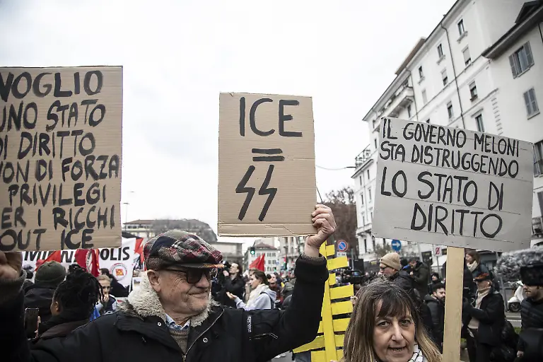 Milan-the-protest-march-against-the-Winter-Games-begins-from-Piazza-Medaglie-D-Oro-Organized-by-grassroots-unions-housing-rights-associations-and-social-centers-the-march-denounces-a-city-model-deemed-unsustainable-PUBLICATIONxNOTxINxITA-Copyright-xFrancescoxEnriquezx-xipa-agency