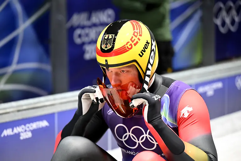 Rodeln-Olympia-Vorkampf-Einsitzer-Maenner-Vorkampf-Lauf-2-im-Sliding-Centre-Max-Langenhan-Deutschland-im-Ziel