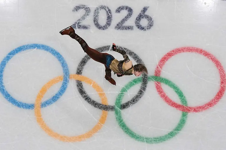 Olympia-Olympische-Winterspiele-Mailand-Cortina-2026-Eiskunstlauf-Team-Maenner-Ilia-Malinin-aus-den-USA-in-Aktion-auf-dem-Eis