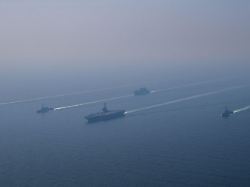 Nach Atom-Treffen mit dem Iran: US-Verhandler statten "USS Lincoln" Besuch ab