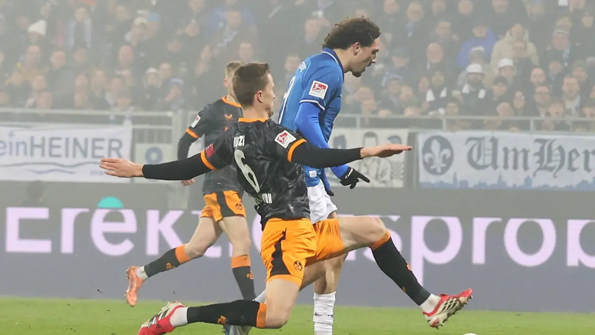 07-02-2026-xrekx-Fussball-2-Bundesliga-SV-Darmstadt-98-1-FC-Kaiserslautern-v-l-Fabian-Kunze-1