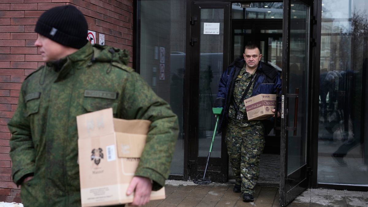 Moskau-beschuldigt-die-Ukraine-Attentat-auf-russischen-General-zwei-Verd-chtige-festgenommen