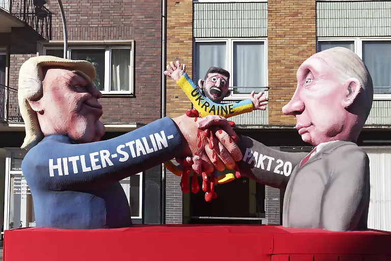 US-Praesident-Donald-Trump-und-Praesident-Wladimir-Putin-zerquetschen-bei-einem-Haendedruck-den-ukrainischen-Praesidenten-Selenski-Hitler-Stalin-Pakt-2