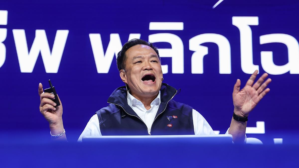 Zwei-Drittel-f-r-neue-Verfassung-Konservativer-Regierungschef-gewinnt-Wahl-in-Thailand