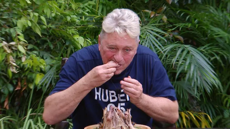 Dschungelpruefung-Nicht-sprechen-Hubert-Fella-kaempft-fuer-die-Hauptgaenge-Auf-ihn-warten-fuenf-Gaenge-Die-Verwendung-des-sendungsbezogenen-Materials-ist-nur-mit-dem-Hinweis-und-Verlinkung-auf-RTL-gestattet