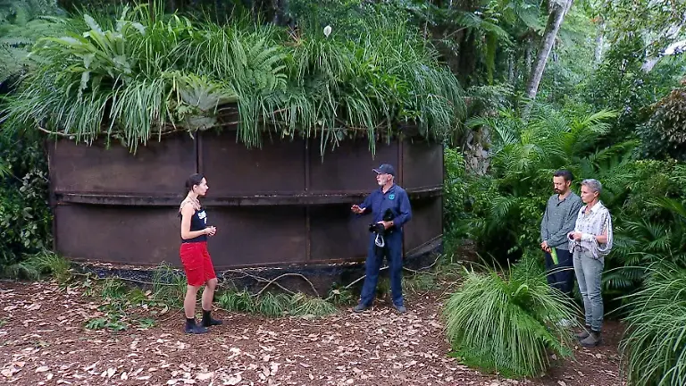 In-der-Dschungelpruefung-Nicht-hoeren-kaempft-Samira-Yavuz-l-fuer-die-Nachspeisen-Dr-Bob-erklaert-ihr-warauf-sie-achten-muss-Rechts-Sonja-Zietlow-und-Jan-Koeppen-Die-Verwendung-des-sendungsbezogenen-Materials-ist-nur-mit-dem-Hinweis-und-Verlinkung-auf-RTL-gestattet