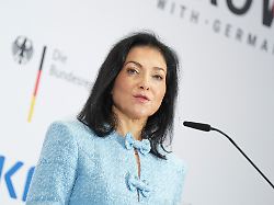 "Netzpaket" gegen Überkapazität: Reiche will Ausbau Erneuerbarer Energien neu regeln