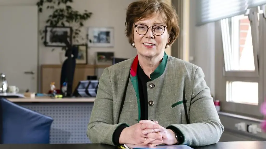 Sabine-Suetterlin-Waack-CDU-Ministerin-fuer-Inneres-laendliche-Raeume-und-Integration-in-Schleswig-Holstein