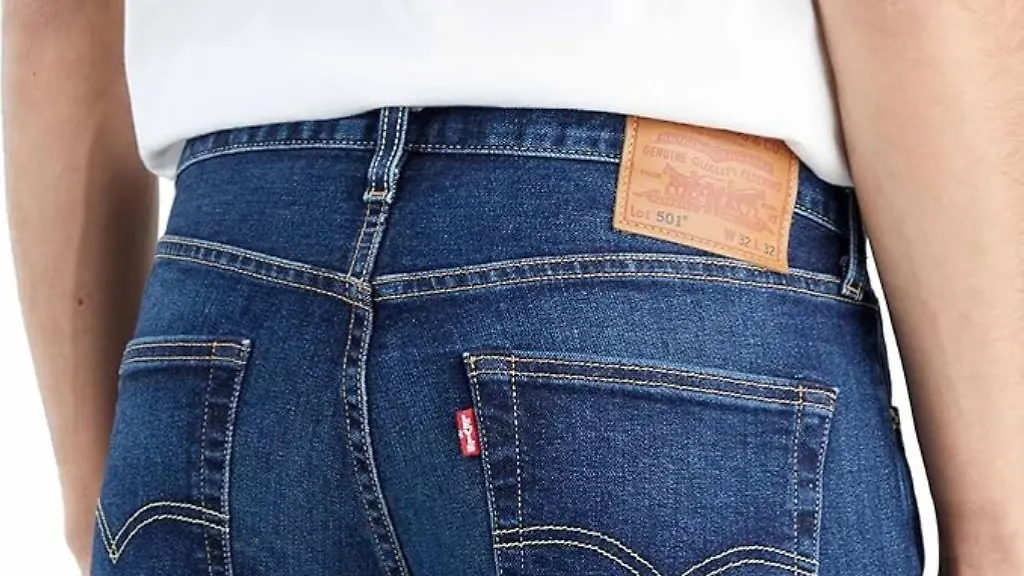 Amazon-zeigt-sich-mode-und-preisbewusst-Viele-Levi-s-Modeartikel-sind-reduziert-Mit-dabei-ist-auch-die-beliebte-501-Jeans