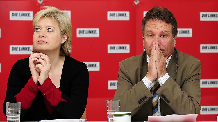 Für Gesine Lötzsch und Klaus Ernst ist der Vorstoß von Gregor Gysi nicht unbedingt hilfreich.