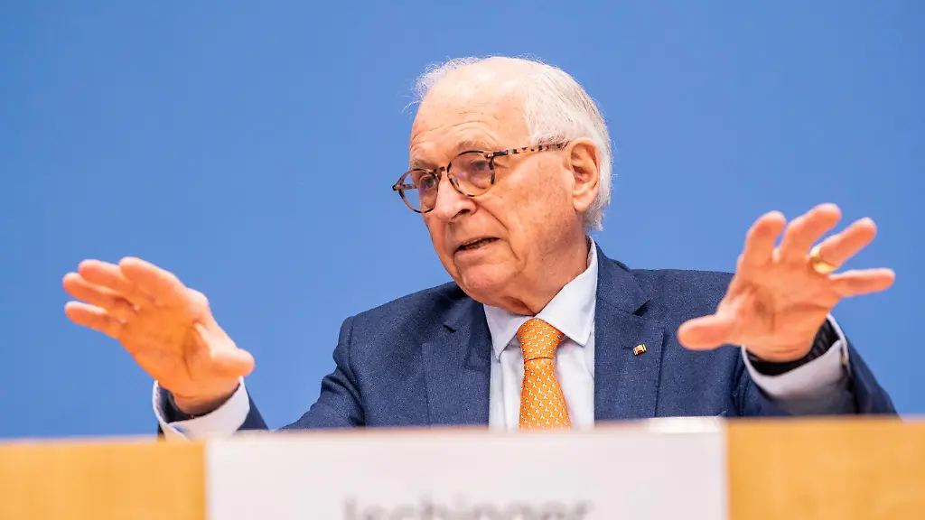 Wolfgang-Ischinger-Vorsitzender-der-Muenchner-Sicherheitskonferenz-MSC-BPKThema-Zur-bevorstehenden-Muenchner-Sicherheitskonferenz-und-zum-Munich-Security-Report-2026-Bundespressekonferenz-BPK-Berlin-am-Montag-09-02