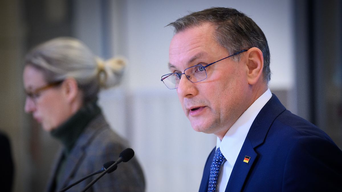 -Jetzt-geht-es-ans-Eingemachte-Die-Bereicherungsnetzwerke-der-AfD