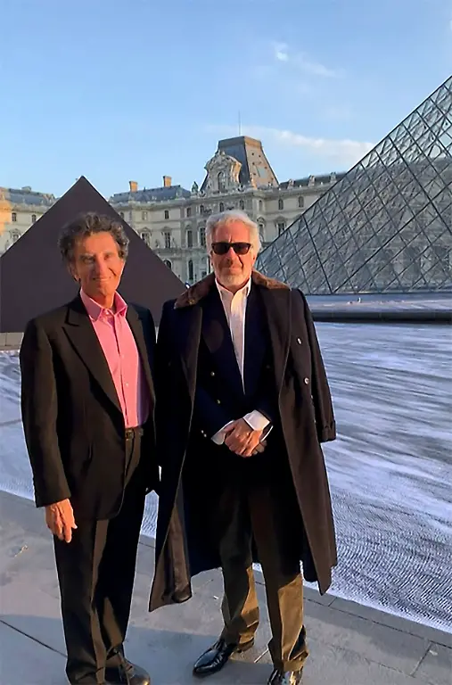 RECORD-DATE-NOT-STATED-Jack-Lang-and-Jeffrey-Epstein-pose-in-front-of-the-Louvre-Pyramid-in-Paris-Three-million-pages-were-published-on-January-30-by-the-American-justice-system-including-the-name-of-Jack-Lang-He-is-mentioned-685-times-in-the-abundant-correspondence-of-the-wealthy-businessman-and-sexual-predator-Jack-Lang-however-prefers-to-plead-naivety-and-a-fascinating-intellectual-relationship-about-art-with-someone-who-had-already-been-heavily-convicted-of-abusing-and-exploiting-minors-At-86-the-icon-of-the-Fete-de-la-musique-has-no-intention-of-raising-the-din-of-the-requiem-He-doesnt-realize-just-how-poisonous-the-Epstein-files-reveal-relations-of-dependence-on-money-small-arrangements-of-convenience-the-loan-of-a-private-plane-a-villa-in-Florida-PUBLICATIONxNOTxINxFRAxUKxUSAxAUSxBEL-Copyright-xDepartmentxofxJusticexviaxBestimagexDepartmentxofxJusticexviaxBestimagex