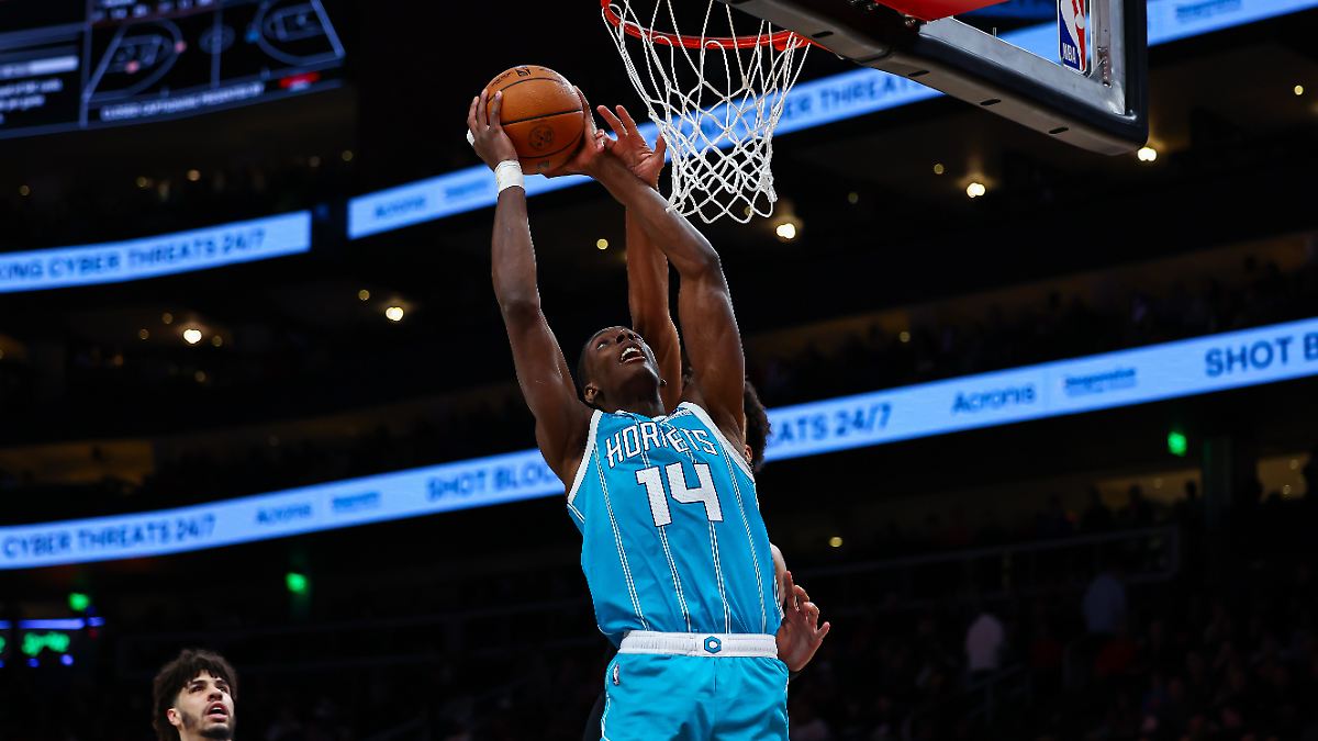 -Sie-haben-angefangen-Heftige-Schl-gerei-berschattet-Basketball-Krimi