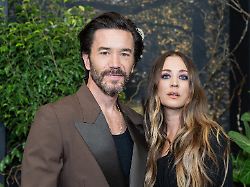 "Was werden die Leute denken?": Kaley Cuoco gewährt Schlafzimmer-Einblick