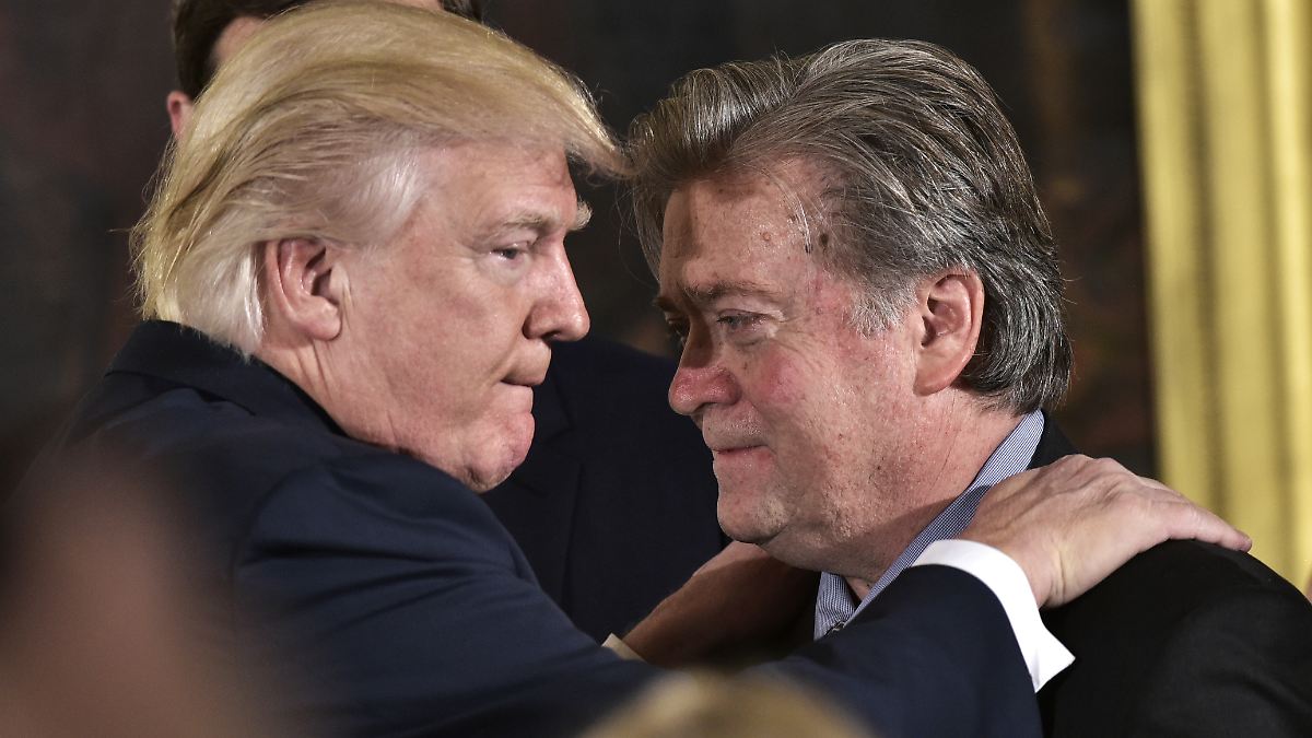 Einst-Trumps-Chefstratege-US-Regierung-will-Steve-Bannons-Verurteilung-aufheben