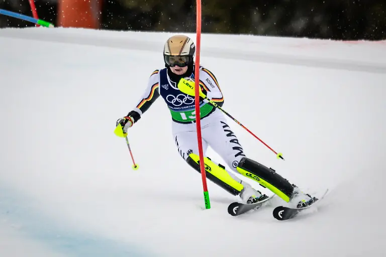 Emma-Aicher-of-Germany-Women-s-Alpine-Team-Combination-Slalom-Milano-Cortina-2026-Olympic-Games-10-02-2026
