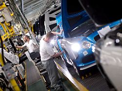 Viele ins Ausland verlagert: Automobilzulieferer bauten 2025 Tausende Stellen ab