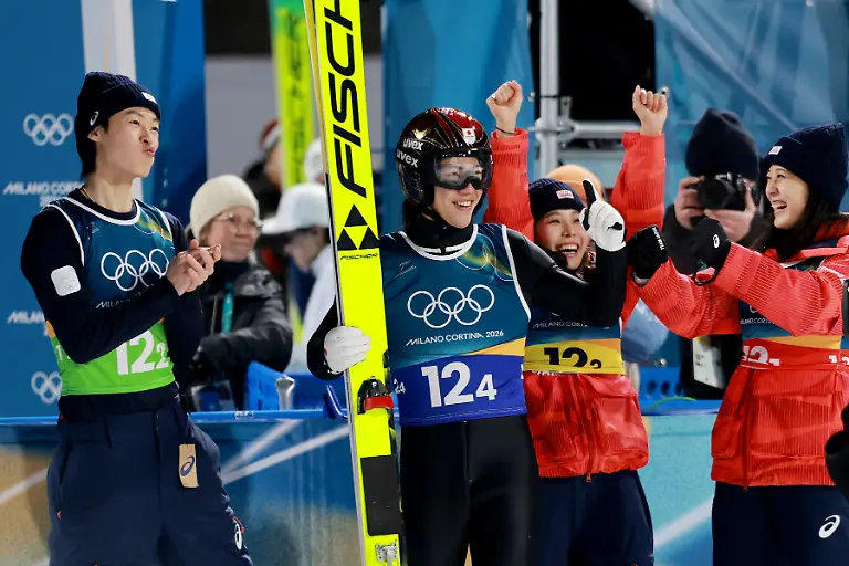 Milano-Cortina-2026-Olympics-Ski-Jumping-Mixed-Team-Predazzo-Ski-Jumping-Stadium-Predazzo-Italy-February-10-2026-Ryoyu-Kobayashi-of-Japan-Ren-Nikaido-of-Japan-Sara-Takanashi-of-Japan-and-Nozomi-Maruyama-of-Japan-react-after-the-final-round