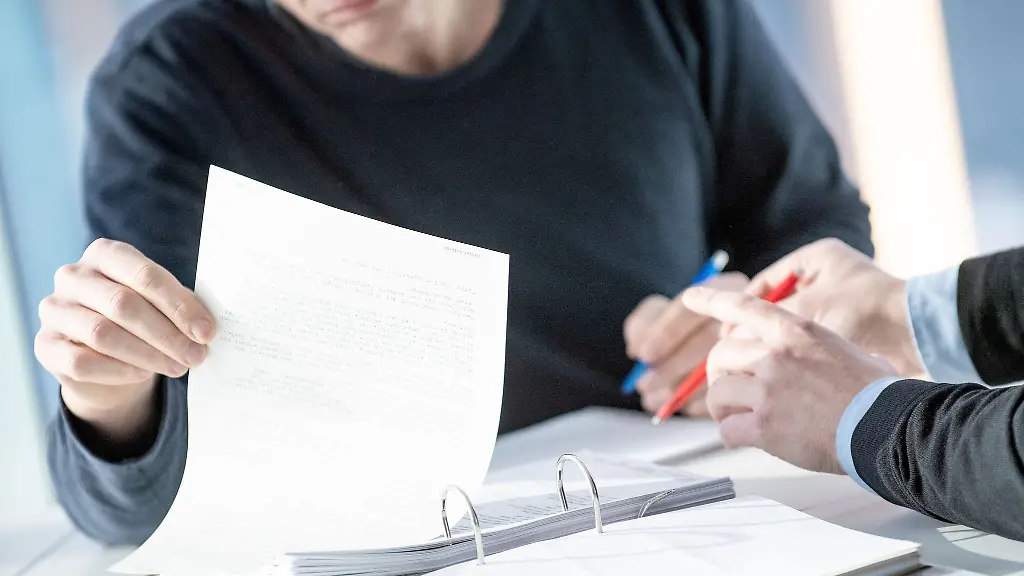 Wer-sich-nicht-selbst-um-Steuerthemen-kuemmern-kann-oder-moechte-sucht-Hilfe-beim-Profi