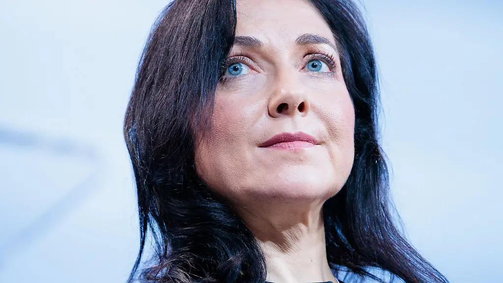 Bundeswirtschaftsministerin-Katherina-Reiche-CDU-kommt-nach-Halle