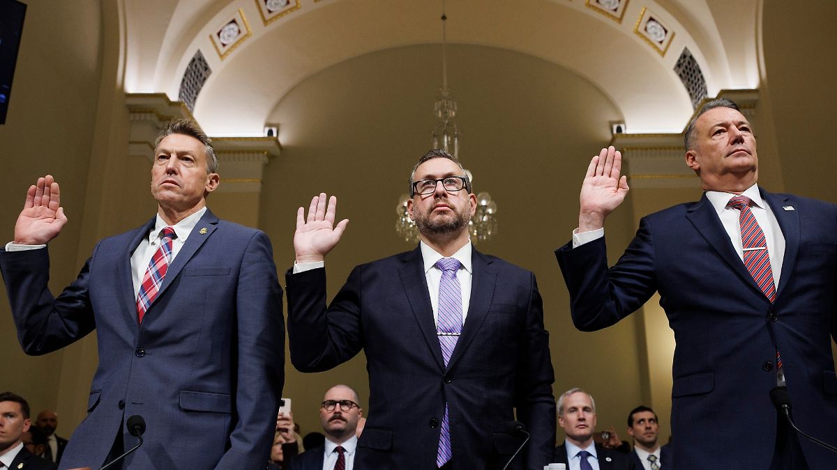 -Ihr-werdet-scheitern-ICE-Chef-verteidigt-Trump-Linie-im-Kreuzverh-r