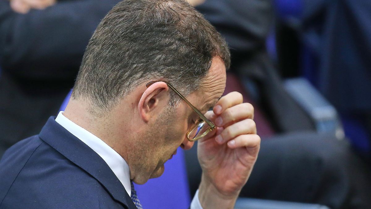 Rekordbeitr-ge-aber-chronisch-pleite-Hat-Jens-Spahn-die-Krankenkassen-ausgenommen-