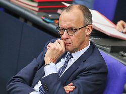 Wettbewerb mit den USA und China: Merz will die Wirtschafts-Wunderwaffe - ohne in die Schuldenfalle zu tappen