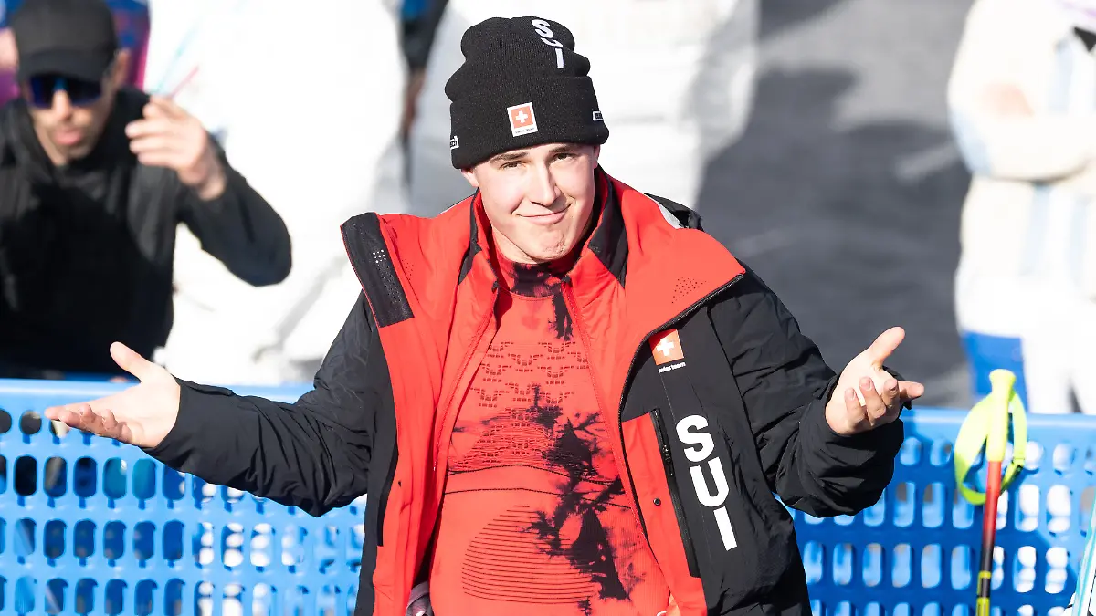 ABD0102-20260211-BORMIO-ITALIEN-Franjo-Von-Allmen-SUI-am-Hot-Seat-am-Mittwoch-11-Februar-2026-waehrend-dem-Super-G-der-Maenner-im-Rahmen-der-Olympischen-Winterspiele-in-Bormio