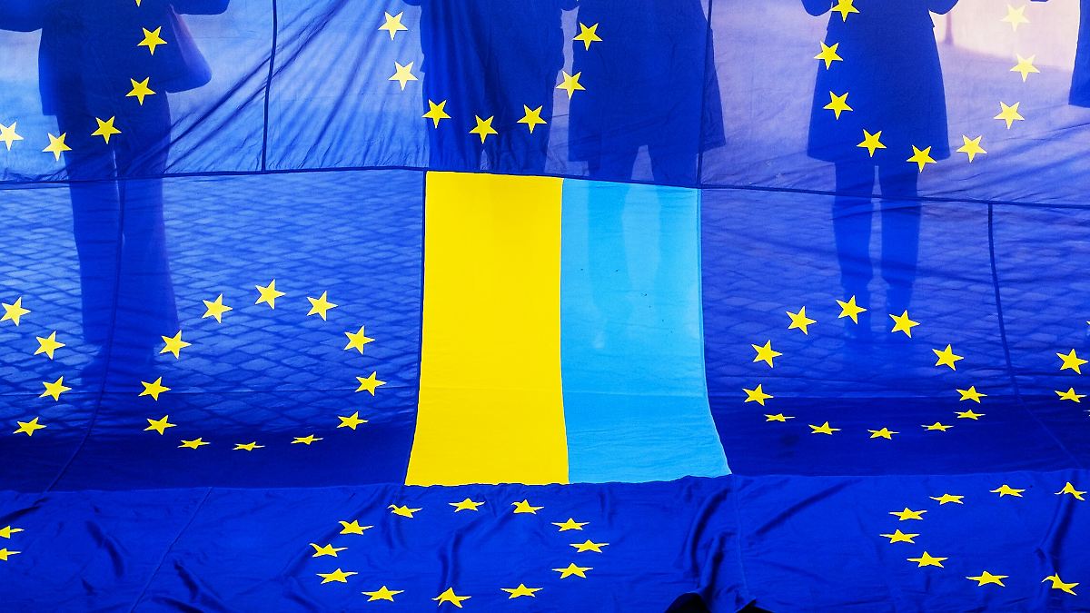 R-ckzahlung-durch-Kreml-m-glich-EU-Parlament-winkt-90-Milliarden-Kredit-f-r-Ukraine-durch
