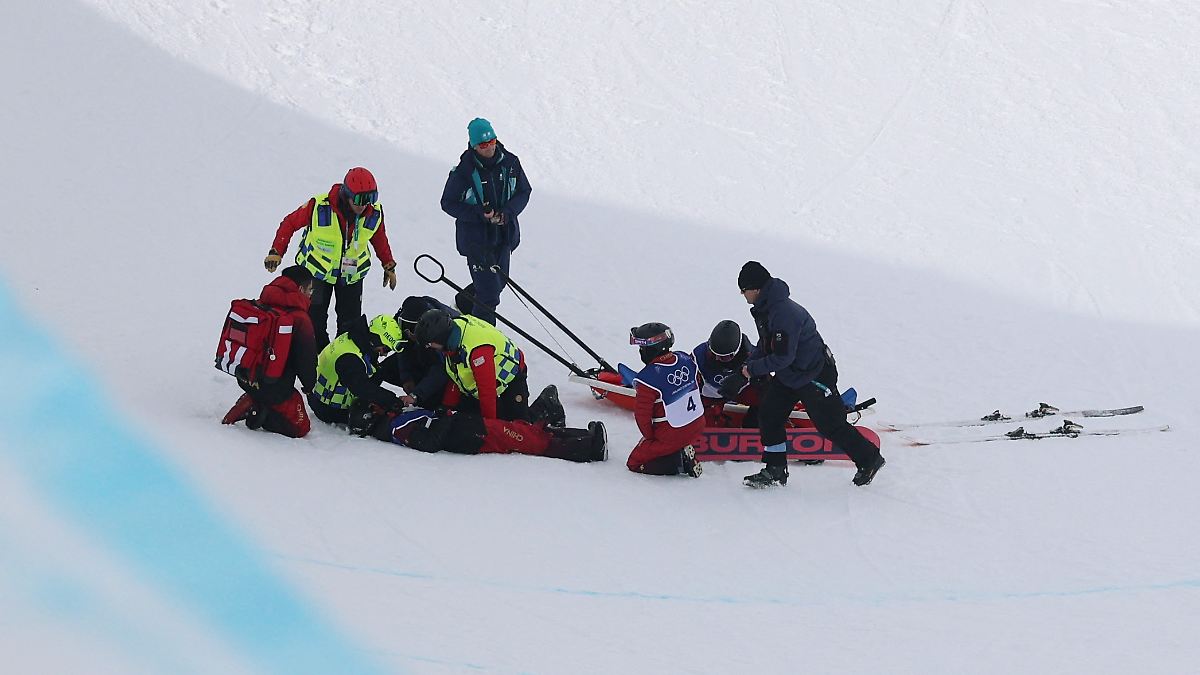 Minutenlange-Stille-Snowboarderin-st-rzt-bei-Olympia-und-bleibt-reglos-liegen
