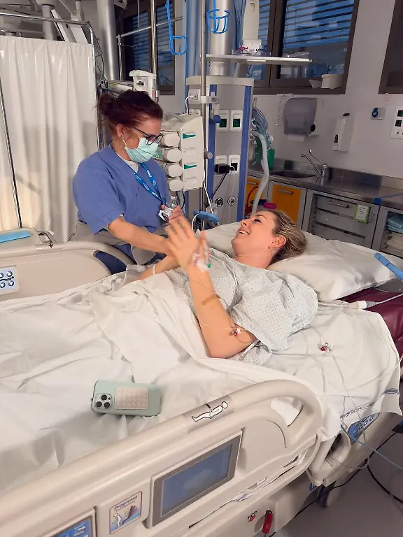 U-S-skier-Lindsey-Vonn-lies-in-a-hospital-bed-after-she-crashed-during-the-Women-s-Downhill-in-Treviso-Italy-in-this-picture-obtained-from-social-media-on-February-11-2026-lindseyvonn-via-Instagram-via-REUTERS-THIS-IMAGE-HAS-BEEN-SUPPLIED-BY-A-THIRD-PARTY-MANDATORY-CREDIT-NO-RESALES-NO-ARCHIVES